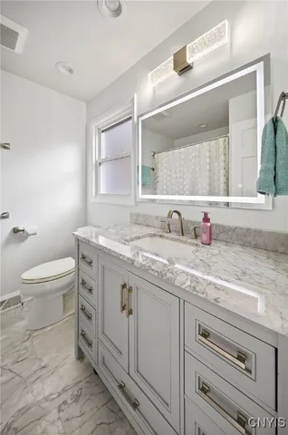 $376,000 | 8302 Parkerhouse Path, Cicero, NY 13039