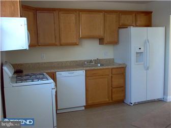 71 Club Court Pine Hill, NJ 08021 - Photo 3 of 6 Kitchen