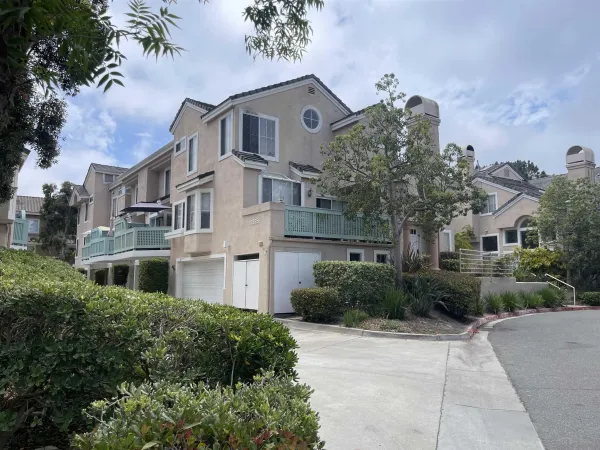 $3,900 | 12928 Carmel Creek Road, Unit 46, San Diego, CA 92130
