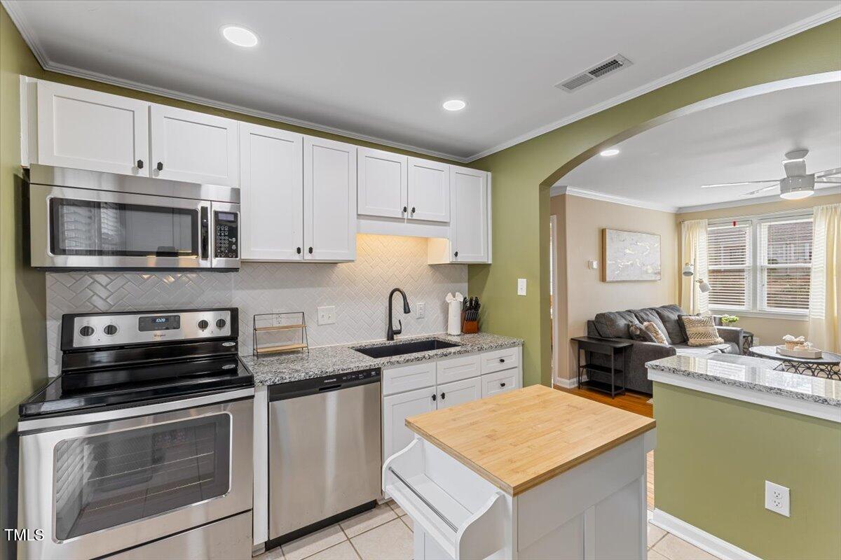 2209 Bernard Street Raleigh, NC 27608 - Photo 7 of 17 12-IMG_0081