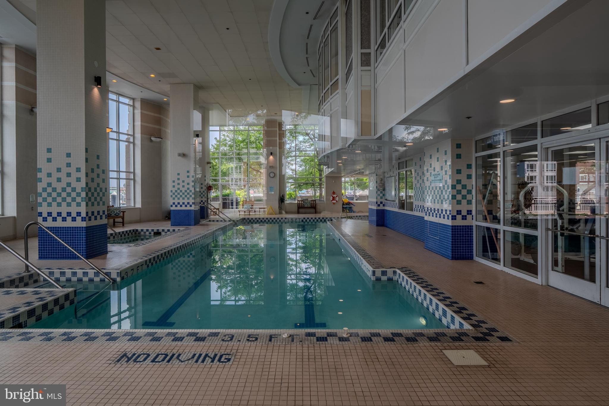 100 Harborview Drive, Unit 1208 Baltimore, MD 21230 - Photo 35 of 36 a view of a indoor swimming pool