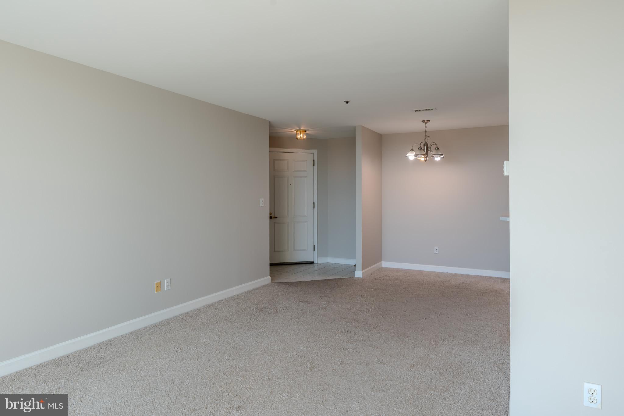 100 Harborview Drive, Unit 1208 Baltimore, MD 21230 - Photo 6 of 36 a view of an empty room