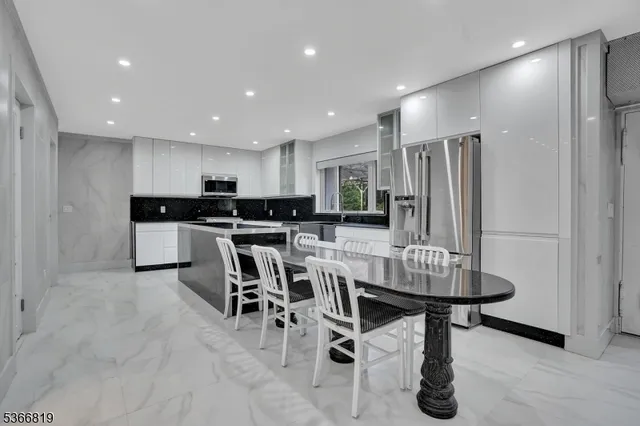 $935,000 | 85 Passaic County 612, Little Falls, NJ 07424