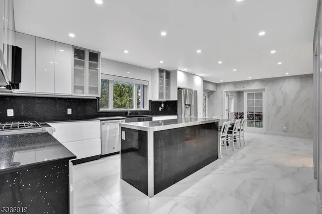 $935,000 | 85 Passaic County 612, Little Falls, NJ 07424