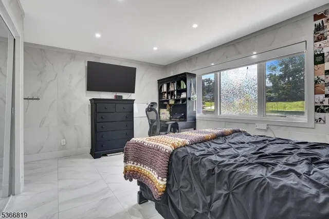 $935,000 | 85 Passaic County 612, Little Falls, NJ 07424