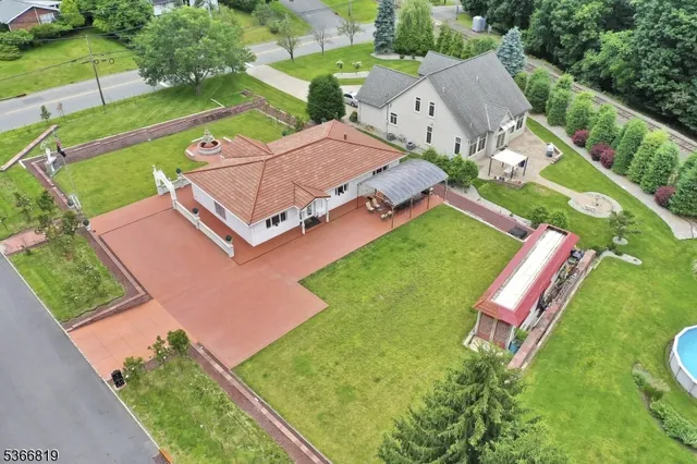 $935,000 | 85 Passaic County 612, Little Falls, NJ 07424