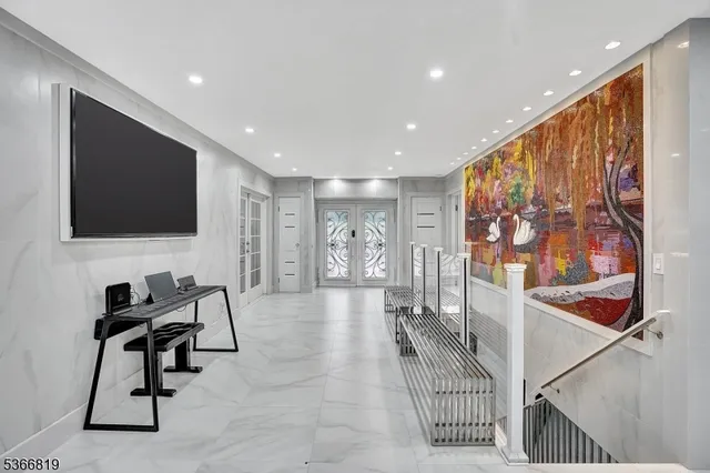 $935,000 | 85 Passaic County 612, Little Falls, NJ 07424