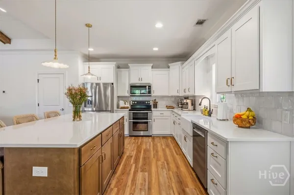 $549,900 | 71 Calhoun Lane, Richmond Hill, GA 31324