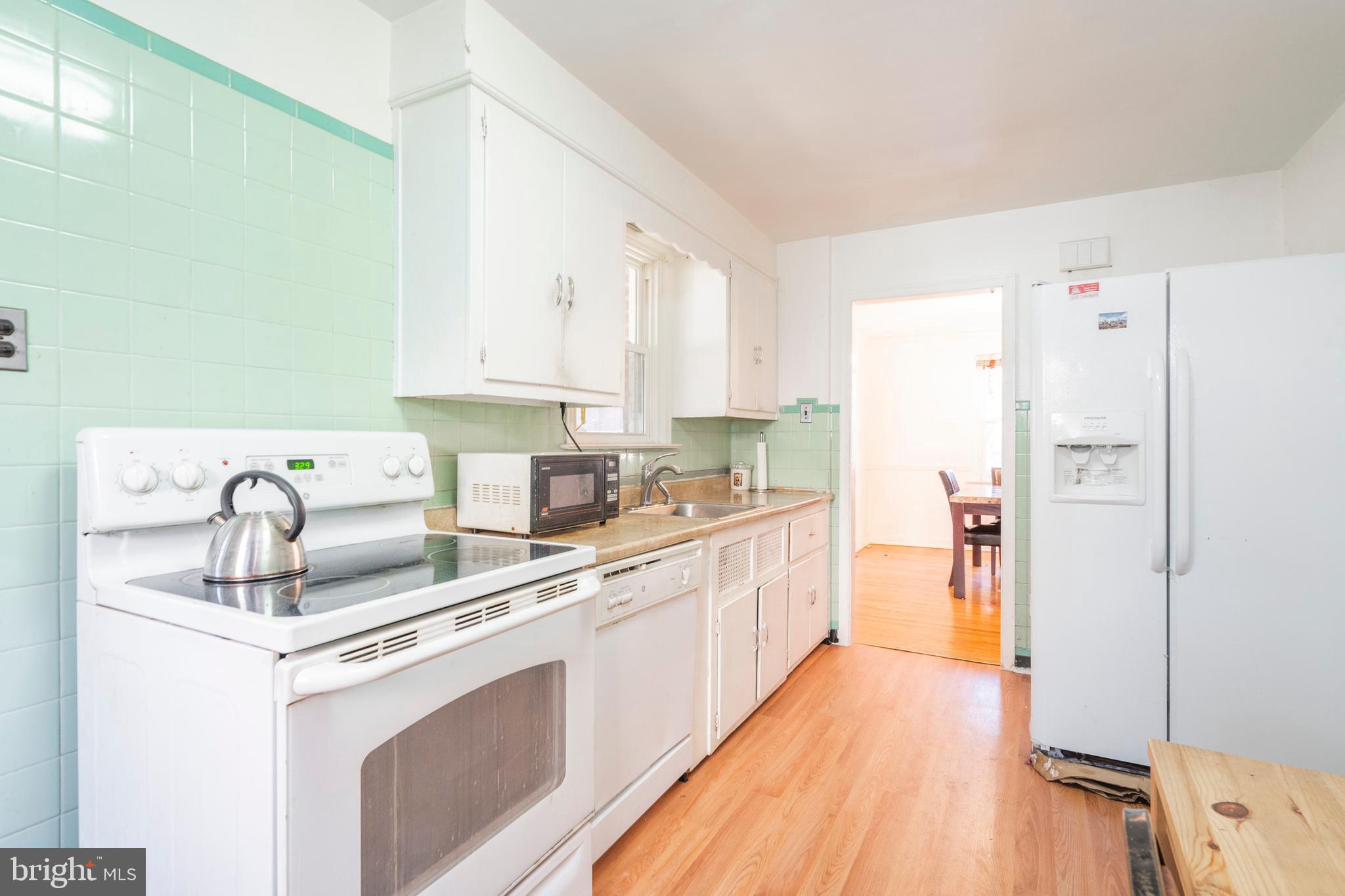 7611 Oak Lane Road Cheltenham, PA 19012 - Photo 10 of 33 Kitchen