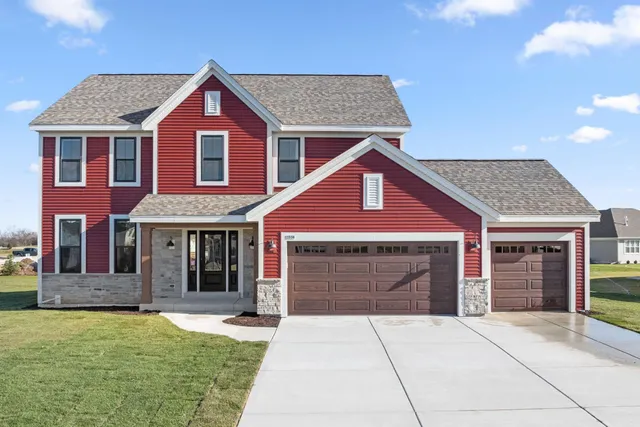 $682,900 | 1534 Fairwinds Boulevard, Unit LT16, Mukwonago, WI 53149