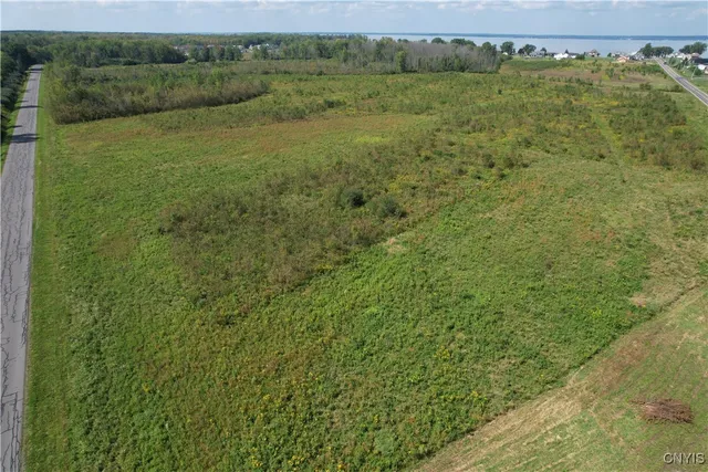 $85,000 | 3 Hitchcock Point Road, Bridgeport, NY 13030