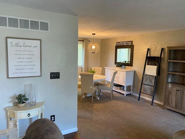 7200 Rodebaugh Road Reynoldsburg, OH 43068 - Photo 9 of 38 Dining Rm