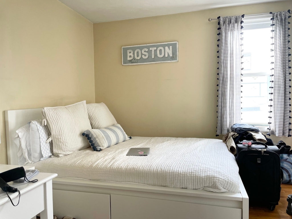4 O Street, Unit 3 Boston, MA 02127 - Photo 8 of 11