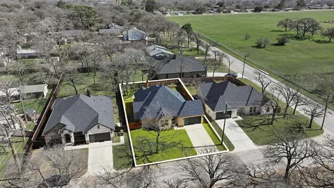 $540,000 | 707 Ross Trail, Arlington, TX 76012