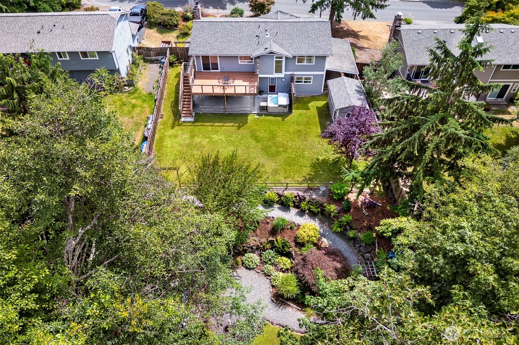 10152 Northeast 204th Street Bothell, WA 98011 - Photo 32 of 34