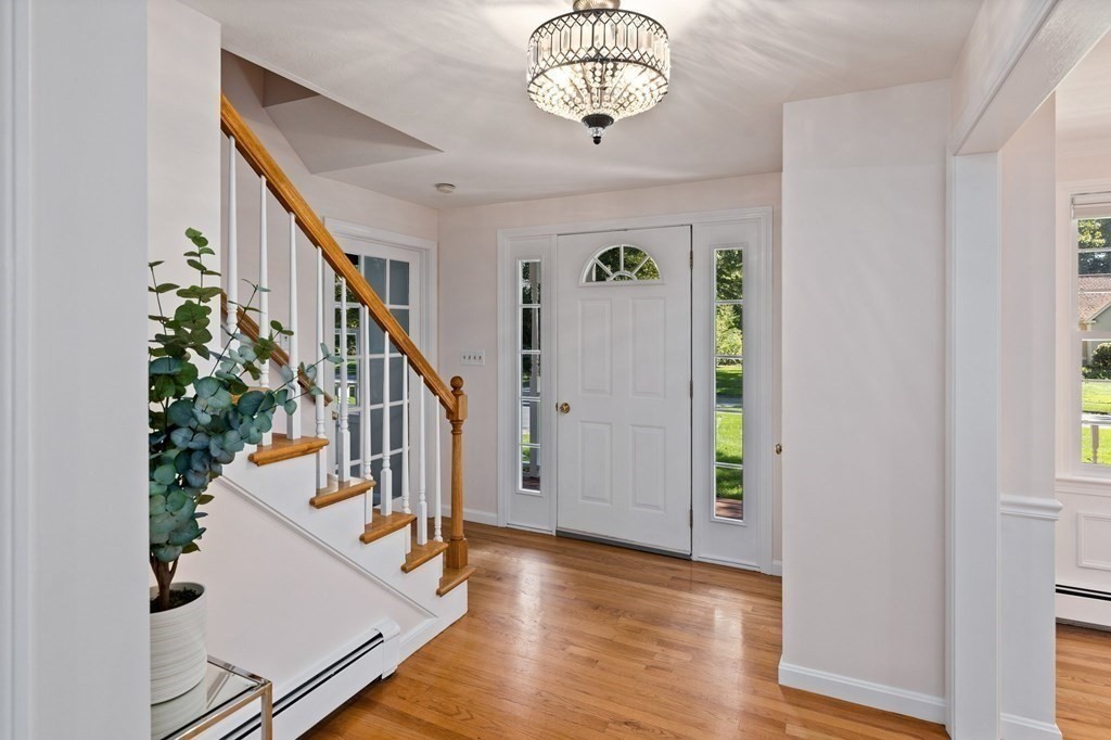 9 Cedar Ridge Lane Mansfield, MA 02048 - Photo 3 of 39 Gallery Image 3