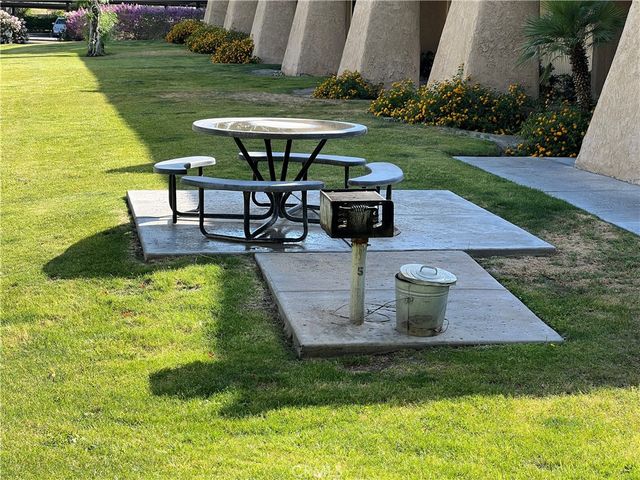 $1,595 | 2801 Los Felices Circle East, Unit D117, Palm Springs, CA 92262