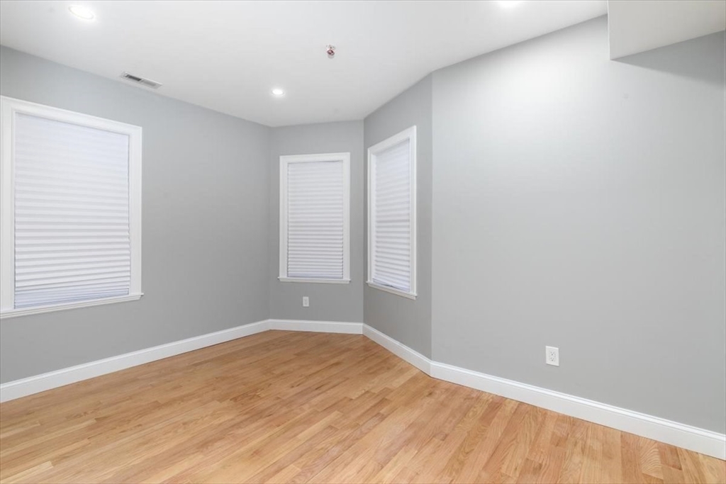 755 Boylston Street, Unit 2 Brookline, MA 02467 - Photo 13 of 25