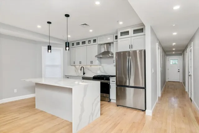 $4,700 | 755 Boylston Street, Unit 2, Brookline, MA 02467