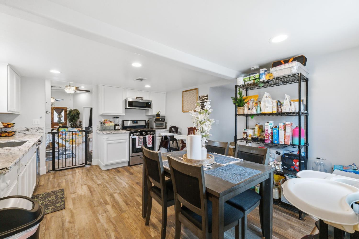 1044 K Street Reedley, CA 93654 - Photo 13 of 29