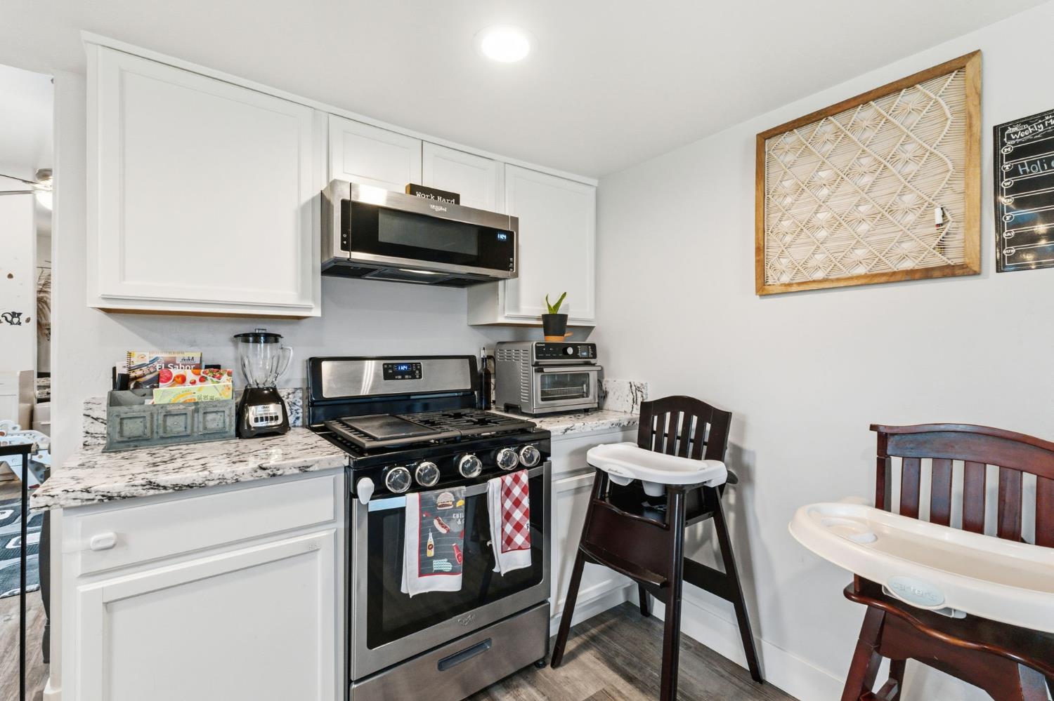 1044 K Street Reedley, CA 93654 - Photo 16 of 29