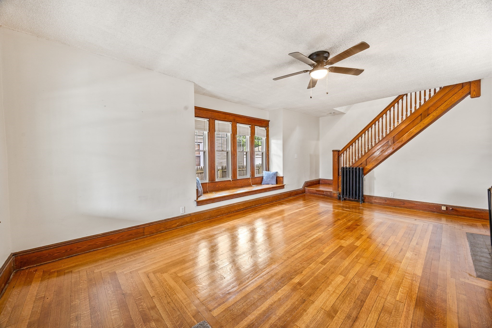 136 Marsden Street Springfield, MA 01109 - Photo 8 of 29 Gallery Image 8