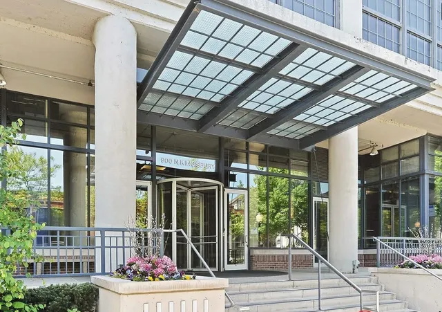 $3,300 | 900 North Kingsbury Street, Unit 851, Chicago, IL 60610