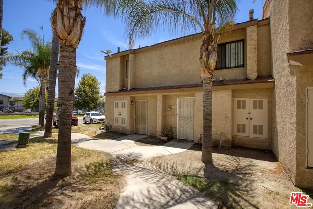 $314,000 | 936 East Fairway Drive, Unit 23, Colton, CA 92324