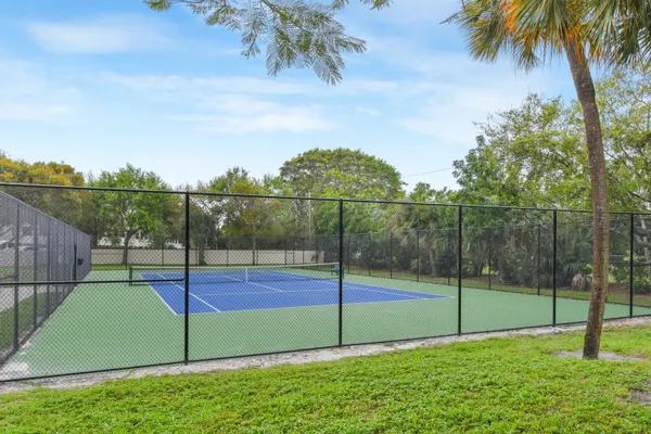 $2,650 | 2600 Greenwood Terrace, Unit 107, Boca Raton, FL 33431