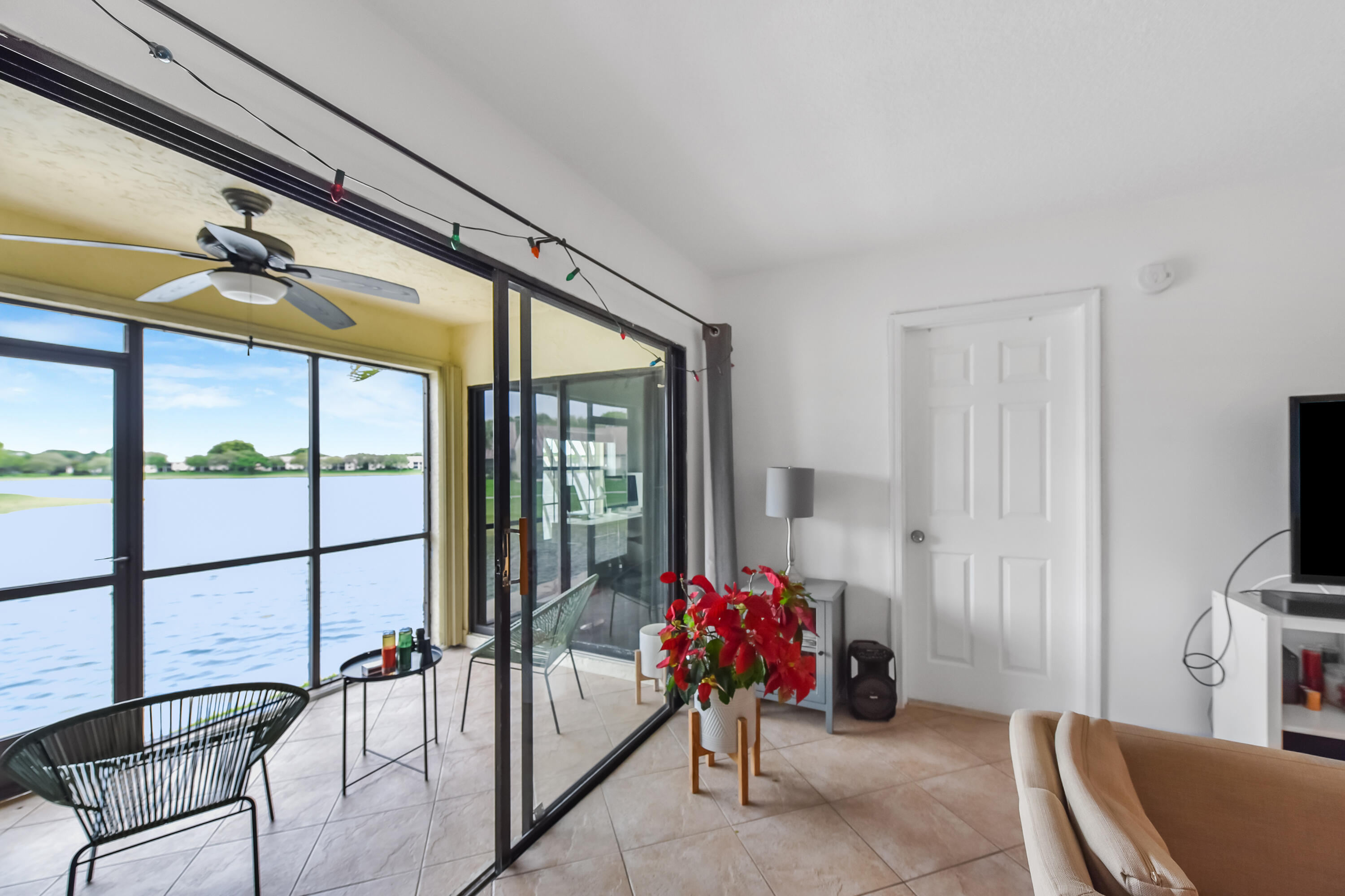 2600 Greenwood Terrace, Unit 107 Boca Raton, FL 33431 - Photo 4 of 30 DSC_3655