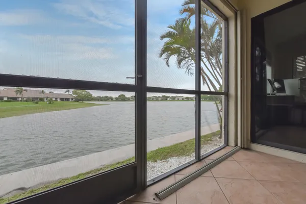 $2,650 | 2600 Greenwood Terrace, Unit 107, Boca Raton, FL 33431