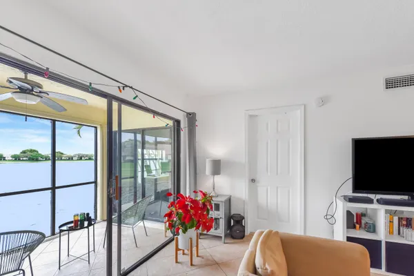 $2,650 | 2600 Greenwood Terrace, Unit 107, Boca Raton, FL 33431