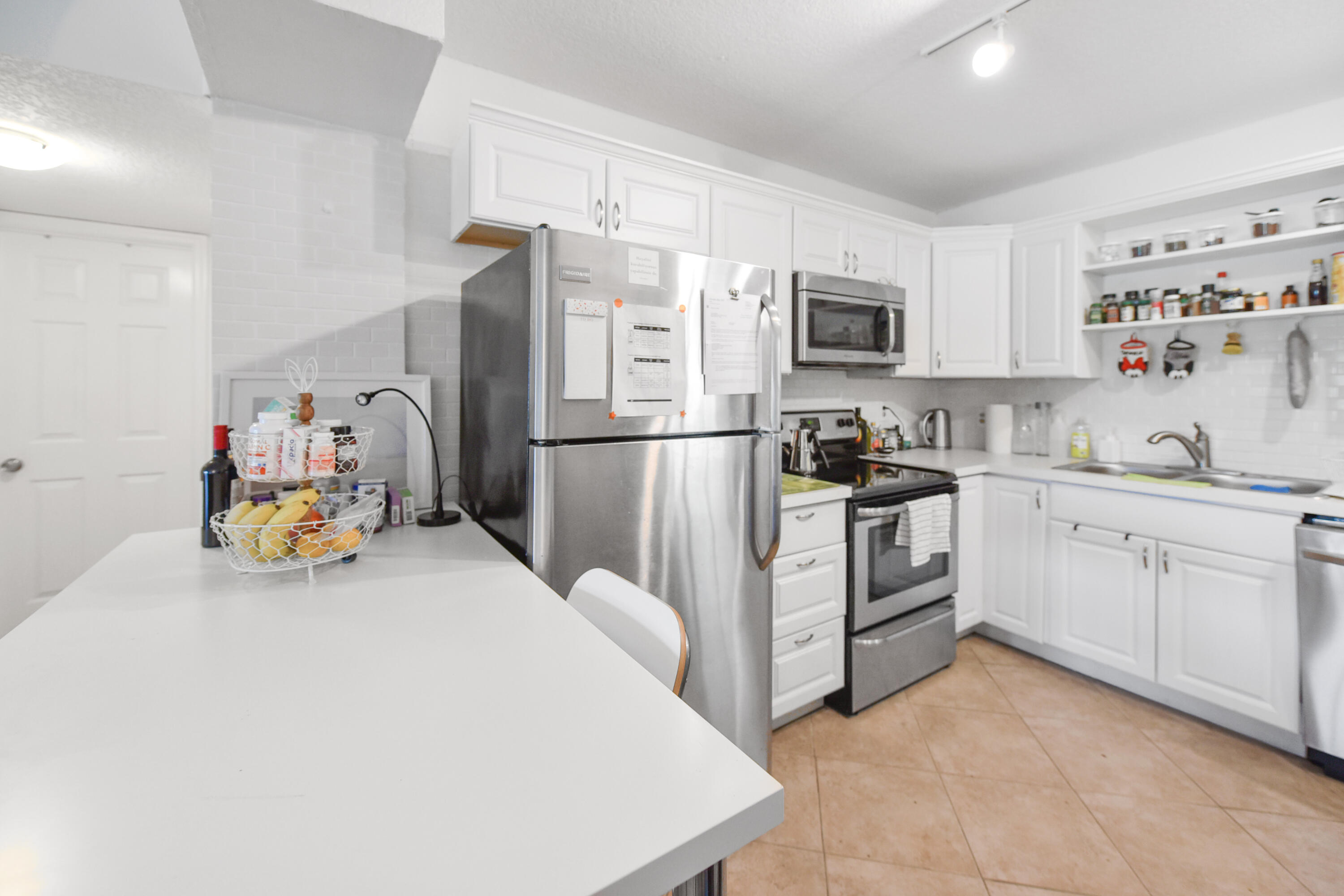 2600 Greenwood Terrace, Unit 107 Boca Raton, FL 33431 - Photo 6 of 30 DSC_3652
