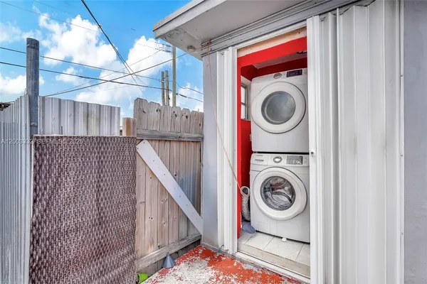 $649,000 | 2650 West 8th Avenue, Hialeah, FL 33010