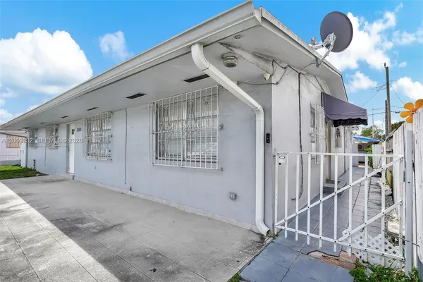 $649,000 | 2650 West 8th Avenue, Hialeah, FL 33010