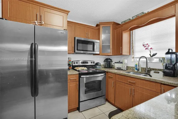 $649,000 | 2650 West 8th Avenue, Hialeah, FL 33010