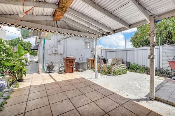 $649,000 | 2650 West 8th Avenue, Hialeah, FL 33010