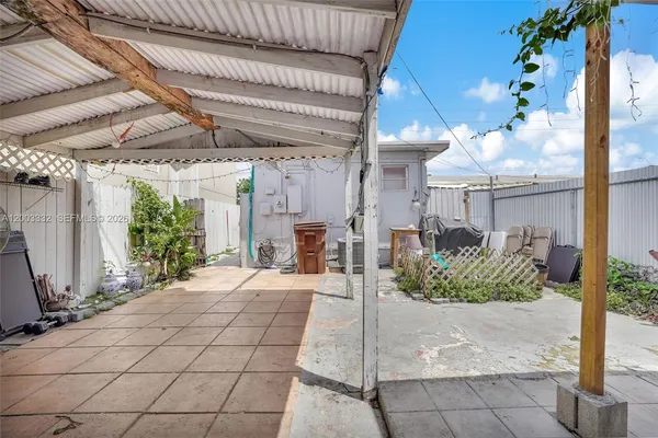 $649,000 | 2650 West 8th Avenue, Hialeah, FL 33010