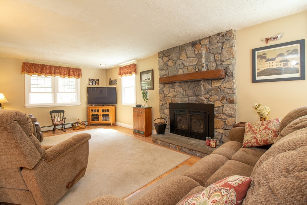231 Long Pond Road Plymouth, MA 02360 - Photo 7 of 27 Gallery Image 7