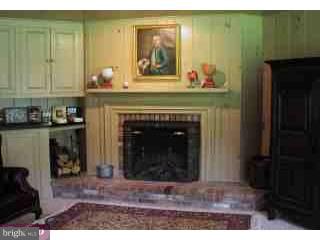 26 Elm Ridge Road Pennington, NJ 08534 - Photo 4 of 6