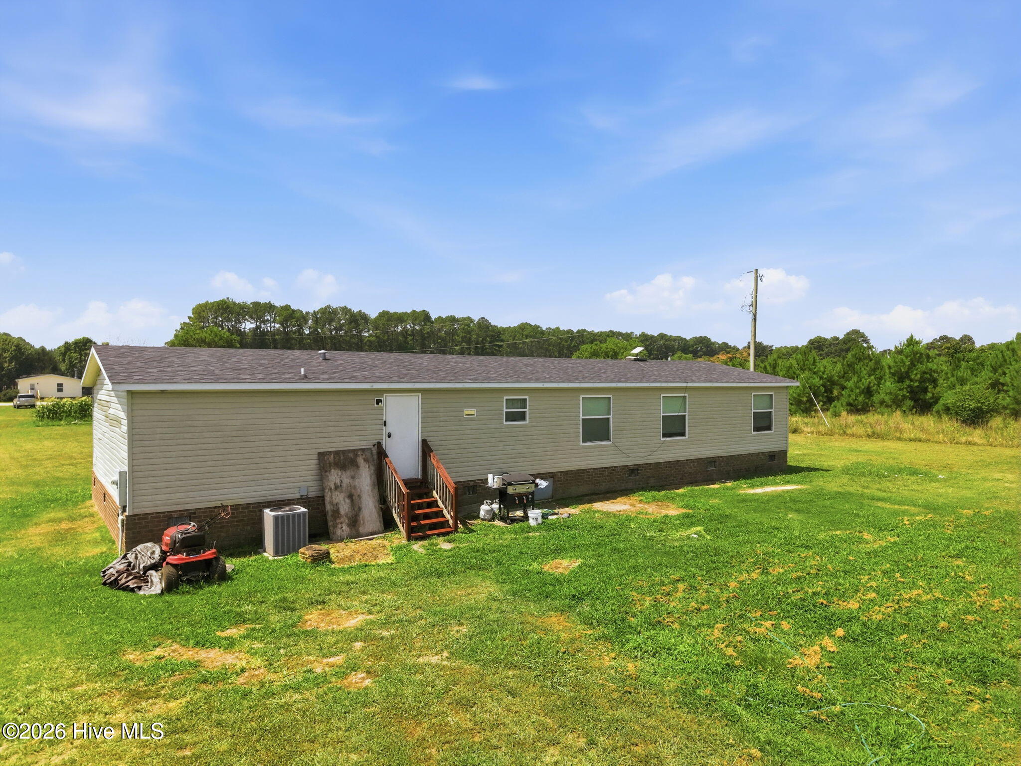 260 Low Ground Road Enfield, NC 27823 - Photo 3 of 9