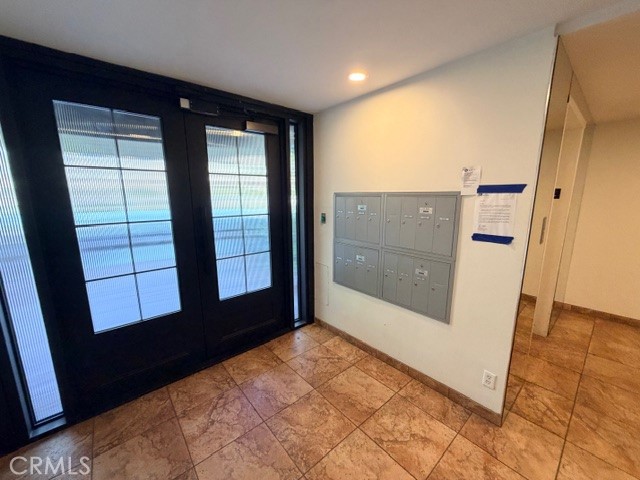 14106 Dickens Street, Unit 101 Sherman Oaks, CA 91423 - Photo 3 of 26