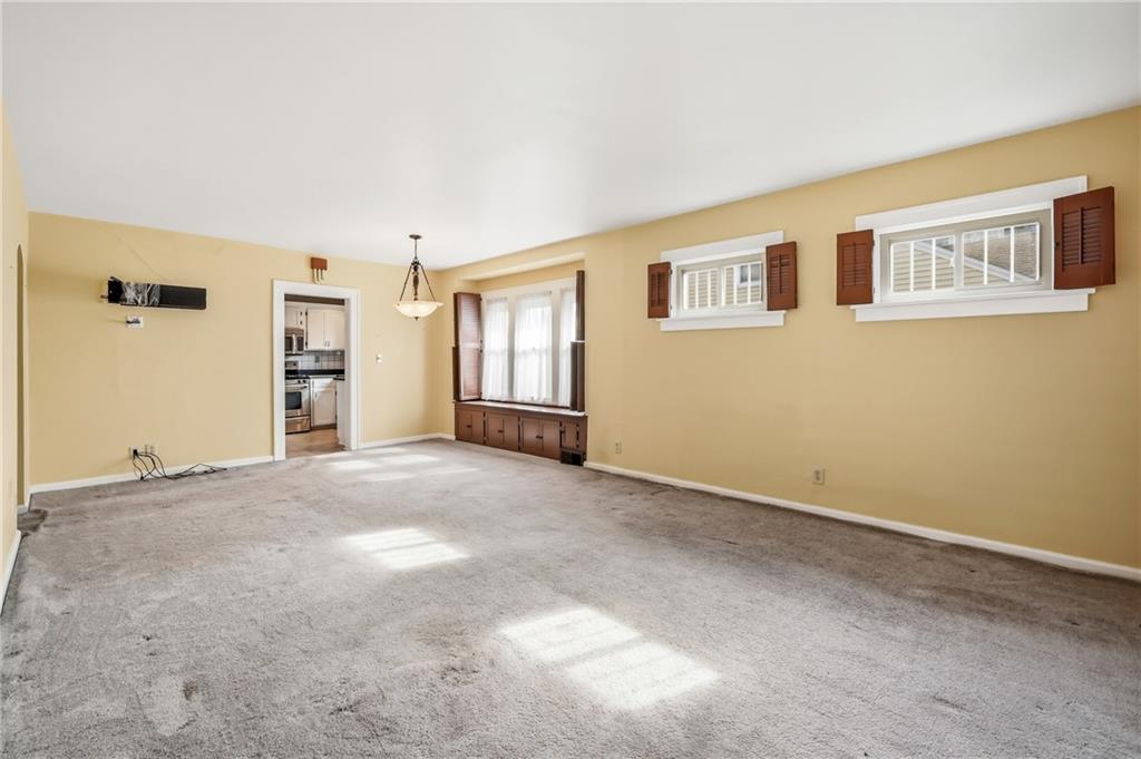 1027 Myrtle Place Sharon, PA 16146 - Photo 5 of 19 a view of an empty room