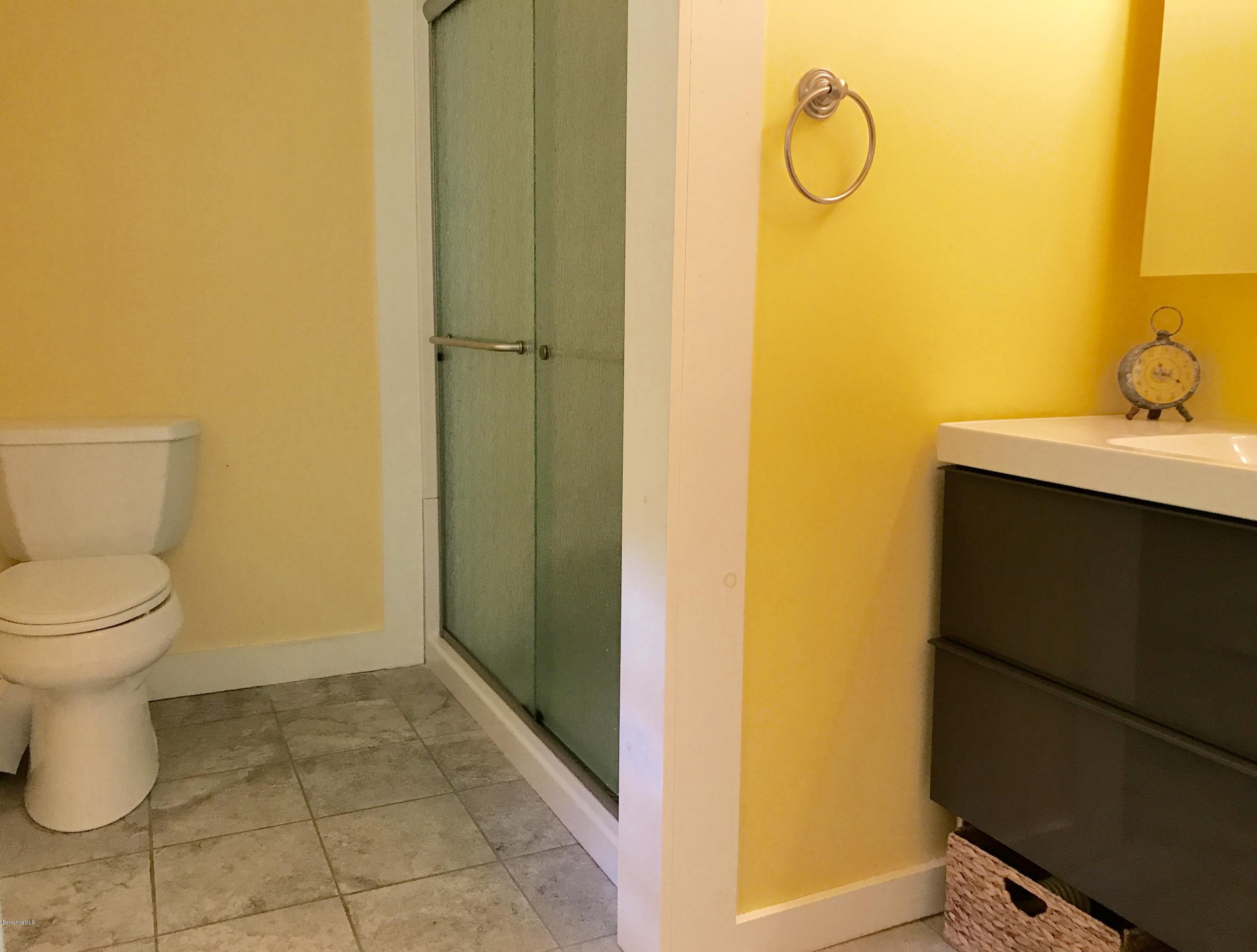 1624 County Road Sheffield, MA 01230 - Photo 13 of 17 Master Bathroom