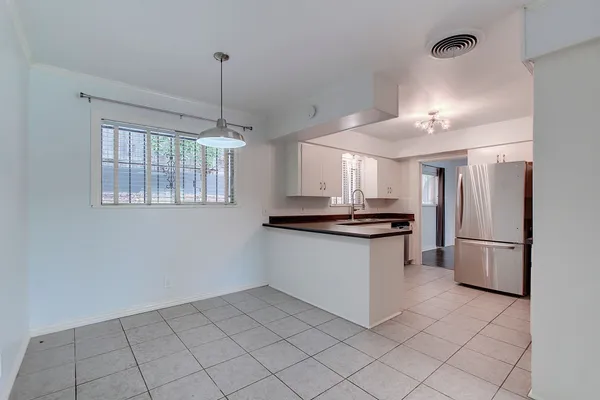 $2,850 | 1304 Loma Drive, Austin, TX 78741