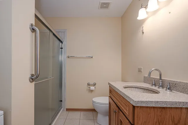 $120,000 | 801 North McLean Boulevard, Unit 320, Elgin, IL 60123