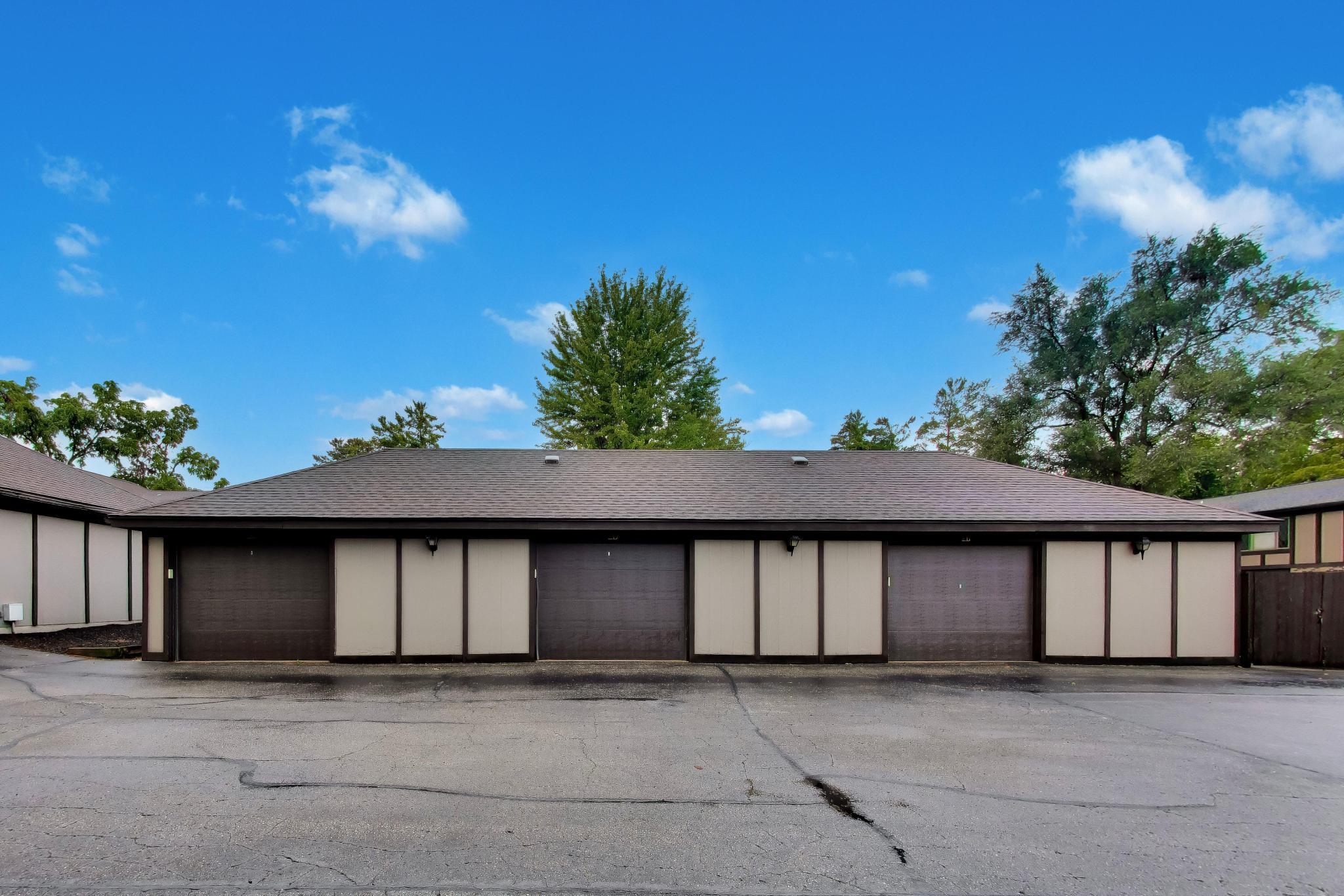 90 Potawatomi Road, Unit 2C Williams Bay, WI 53191 - Photo 15 of 16 Garage