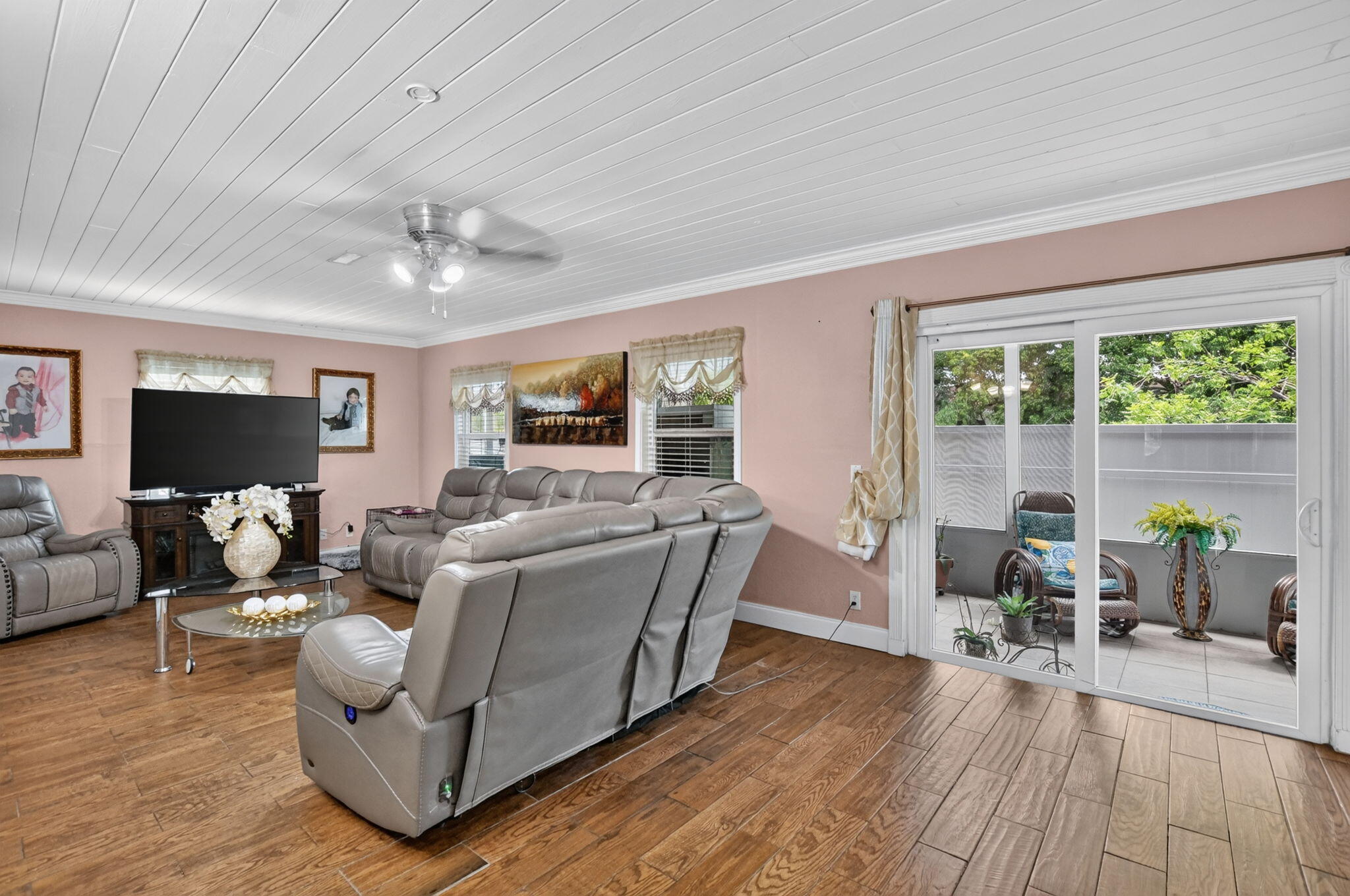 22305 Southwest 57th Avenue Boca Raton, FL 33428 - Photo 19 of 43 Family Room