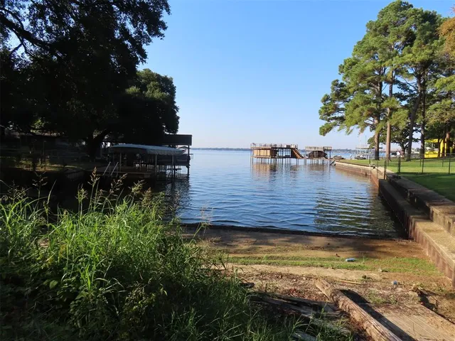 $89,000 | 101 Lakewood Drive, Mabank, TX 75156