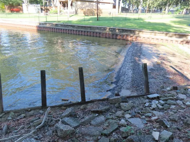 $89,000 | 101 Lakewood Drive, Mabank, TX 75156